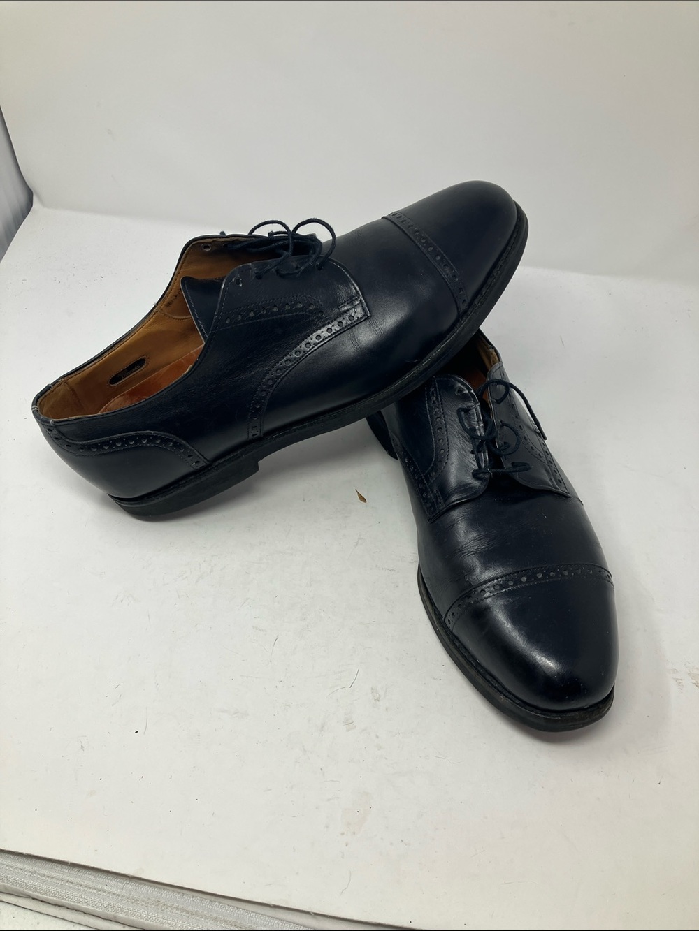 Allen Edmonds Black Leather Benton Cap Toe Derby Oxfords 13 B Vibram Gumlite 
